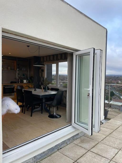 3 Bedroom Penthouse Apartment Manchester Esterno foto